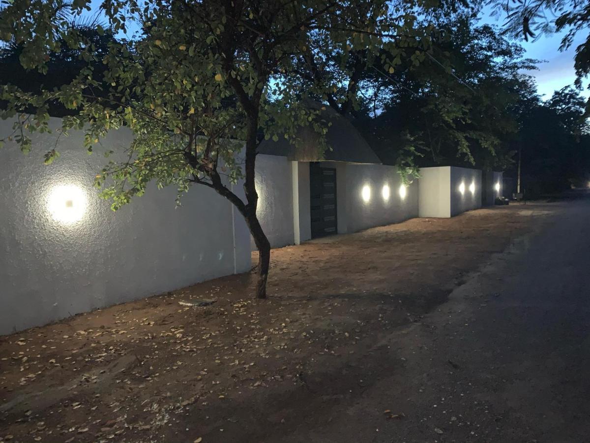 Pamarah Lodge Victoria Falls Exterior photo