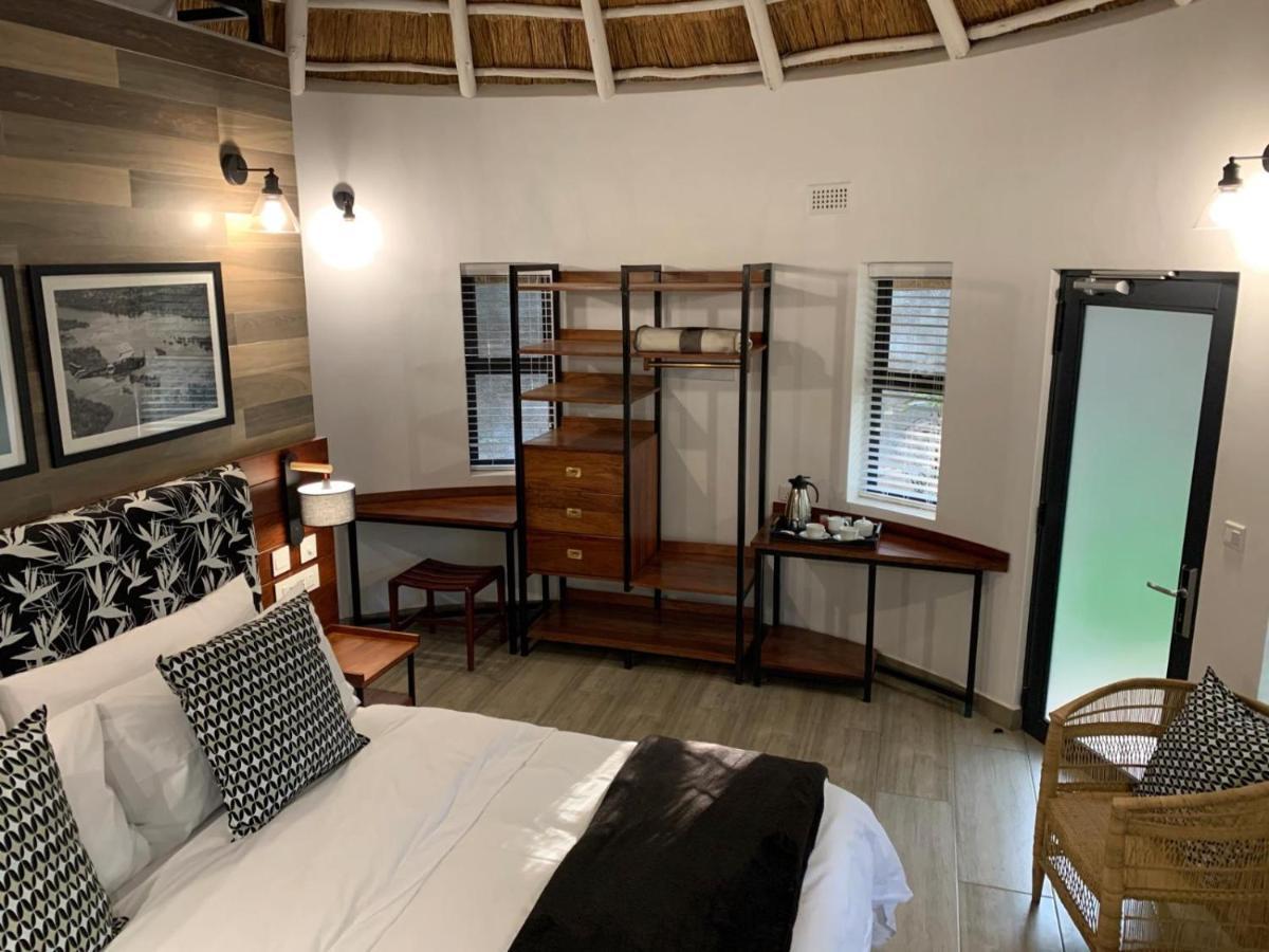 Pamarah Lodge Victoria Falls Exterior photo