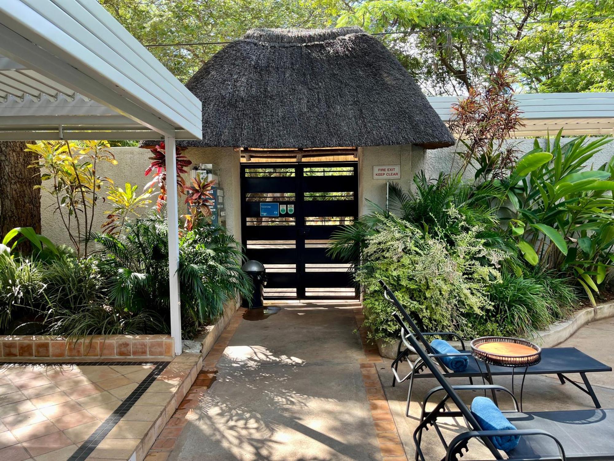 Pamarah Lodge Victoria Falls Exterior photo